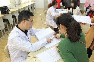 三門峽市第一高級(jí)中學(xué)舉辦教師健康與教育咨詢活動(dòng)